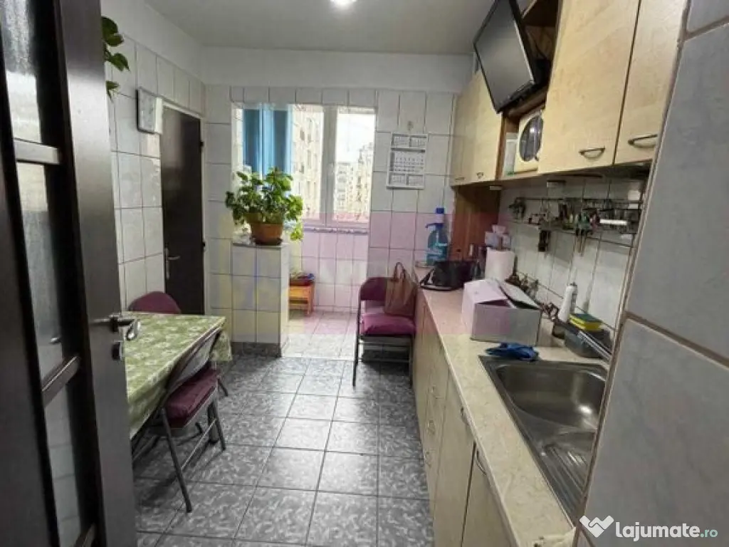 Vanzare apartament 2 camere Crangasi 