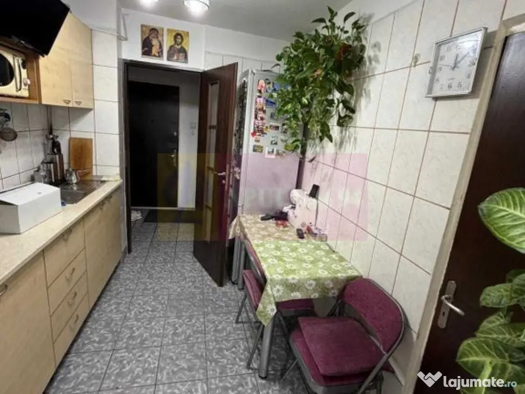 Vanzare apartament 2 camere Crangasi 