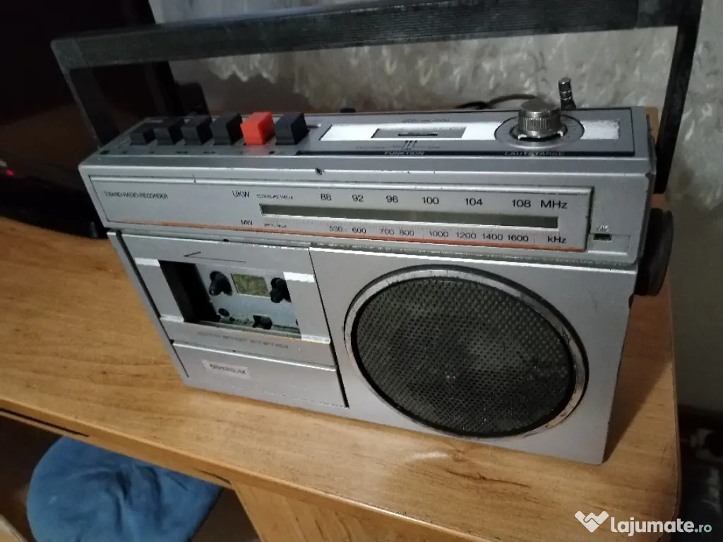 radio casetofon Universum defect