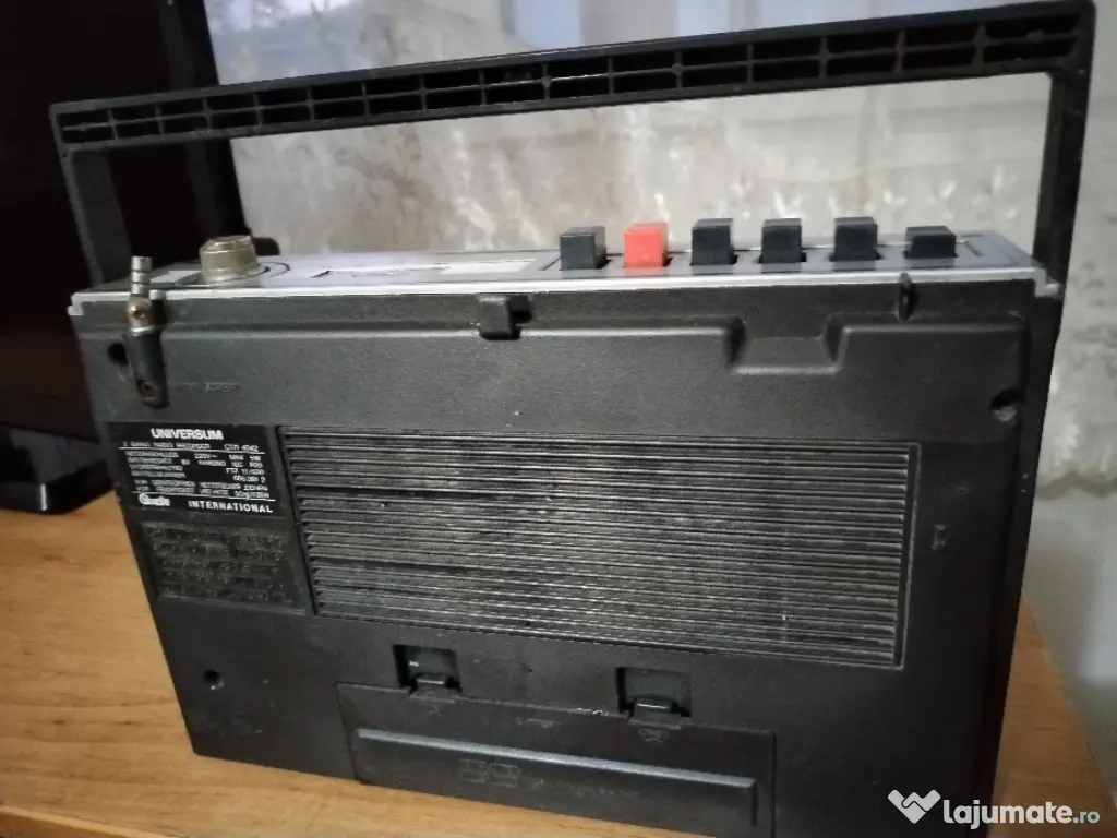 radio casetofon Universum defect