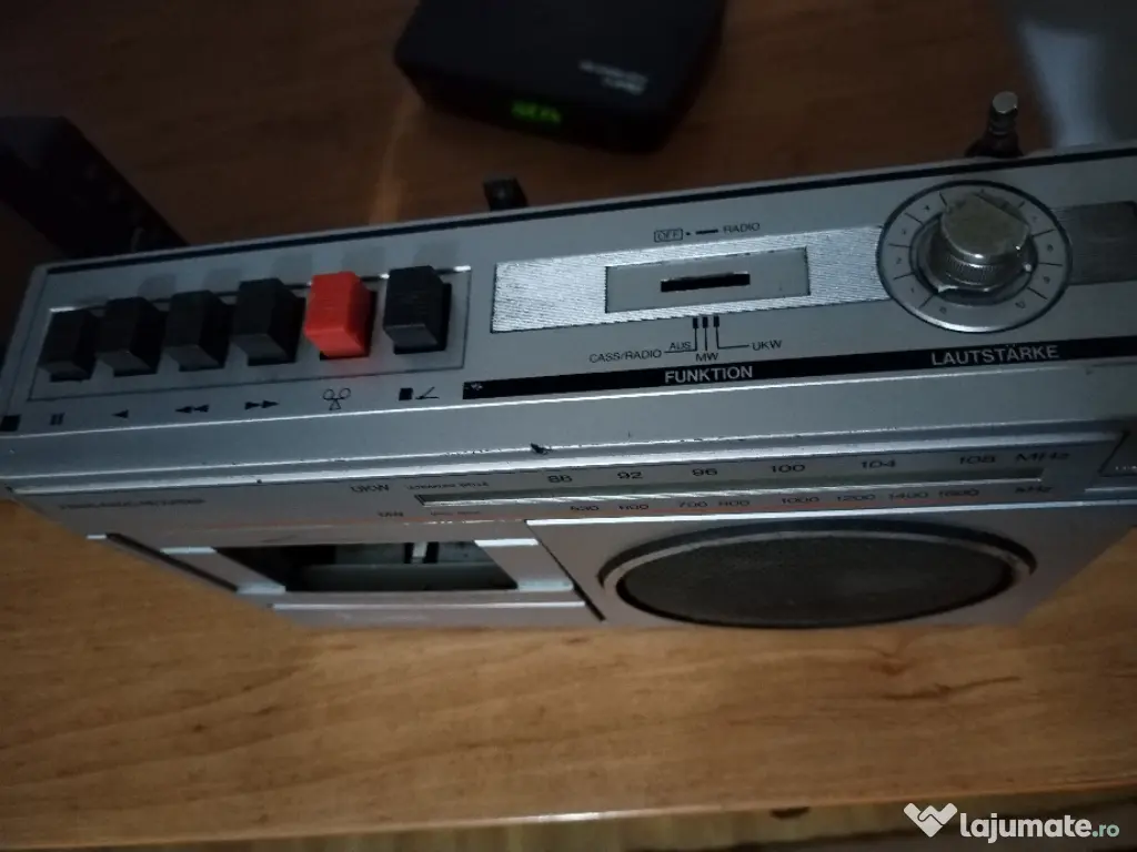 radio casetofon Universum defect