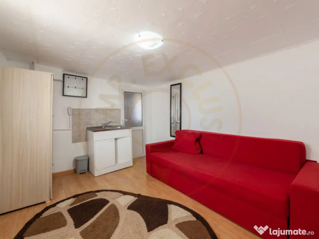 Casa parter + 3.055 mp teren in Costesti 