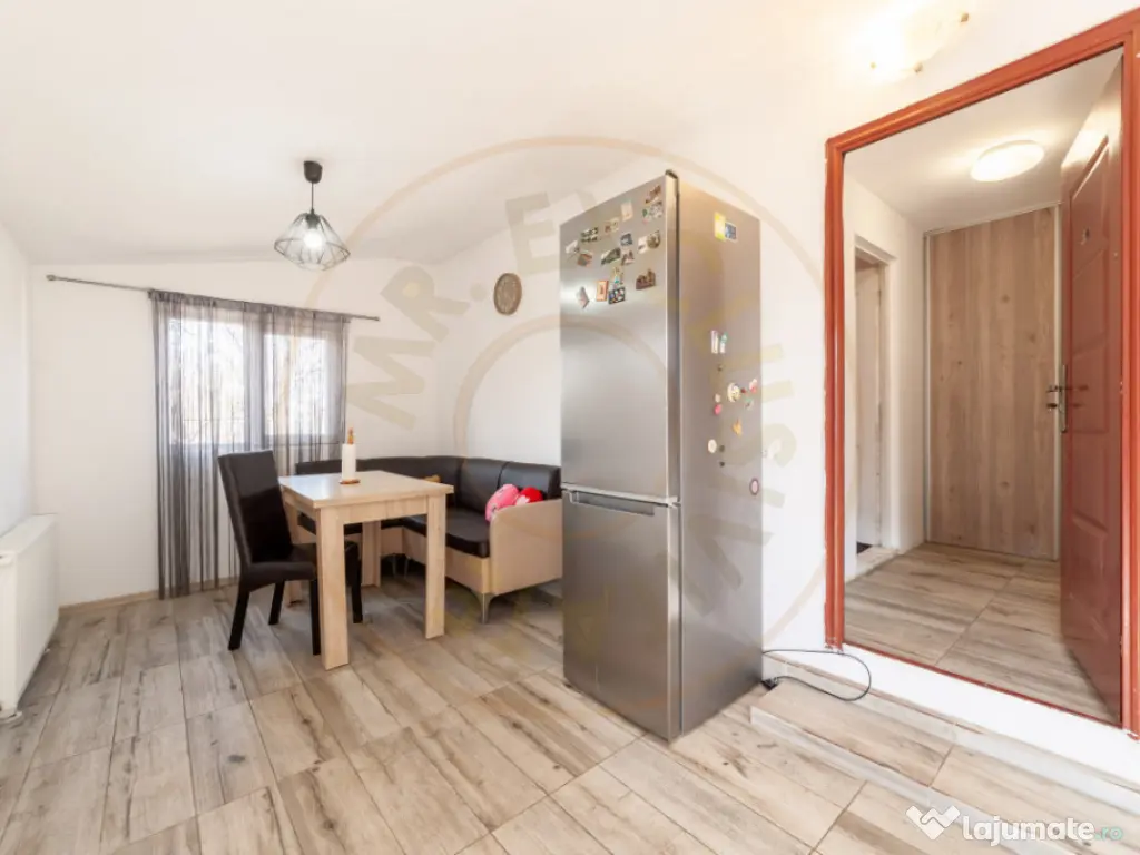 Casa parter + 3.055 mp teren in Costesti 