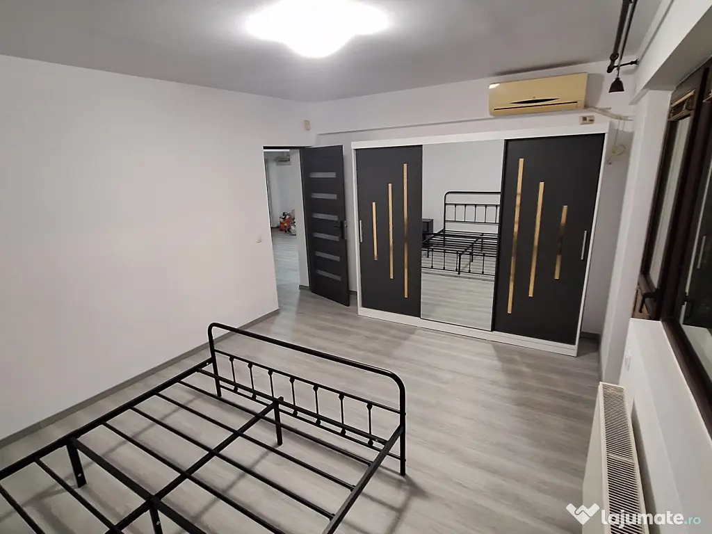 Proprietar închiriez apartament 3 camere 