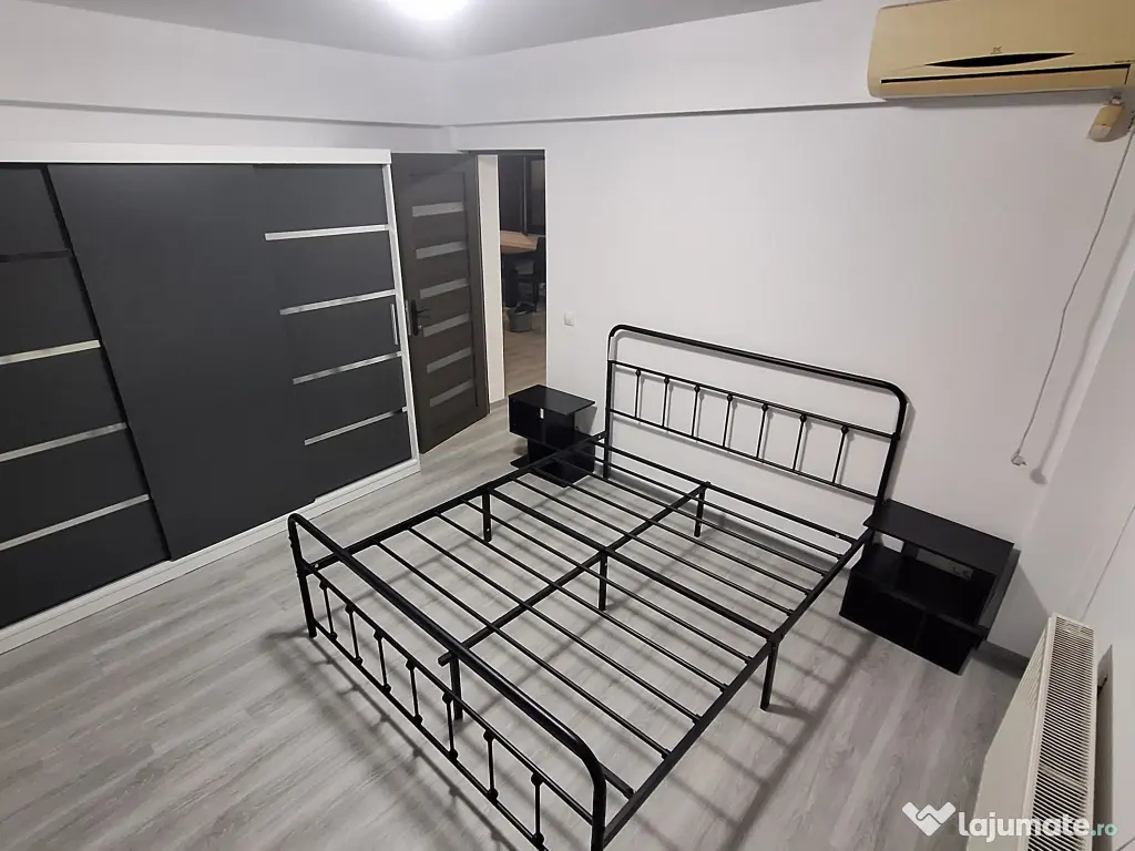 Proprietar închiriez apartament 3 camere 