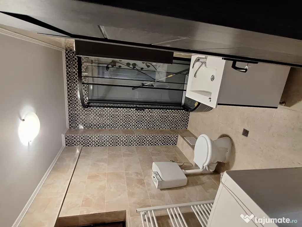 Proprietar închiriez apartament 3 camere 