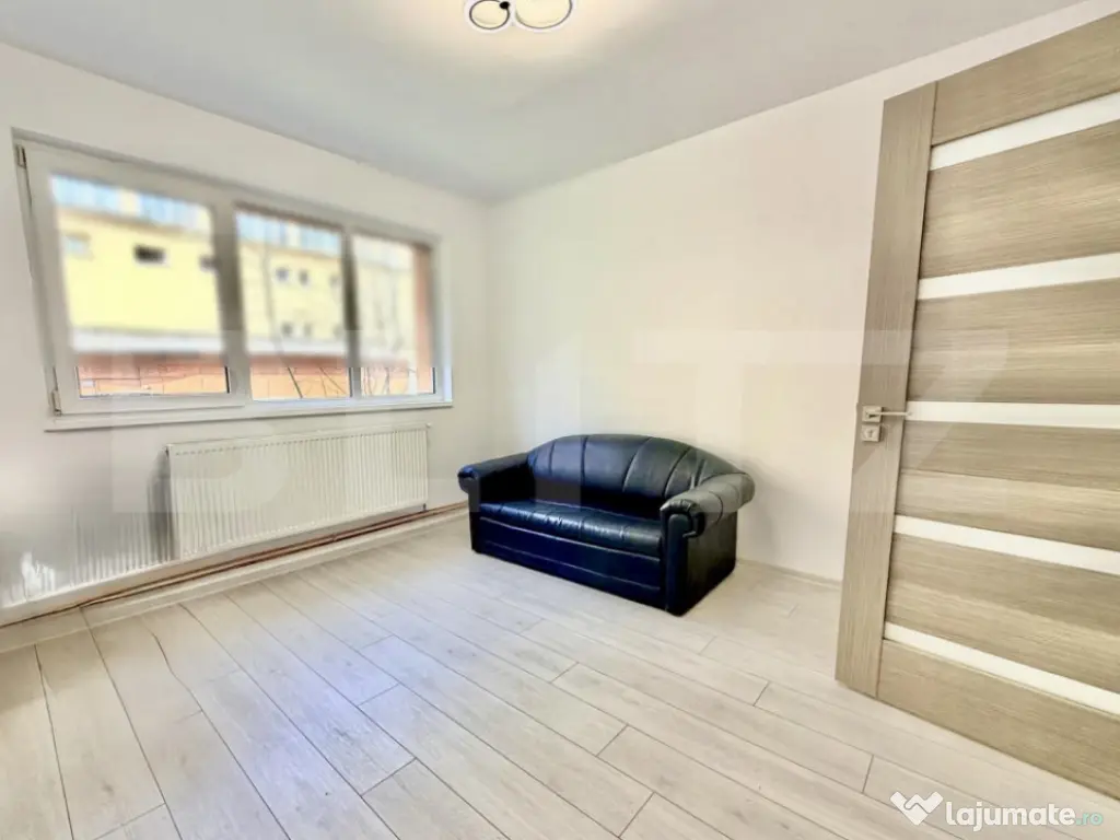 Apartament 2 camere,renovat,balcon,parter,zona Centru 