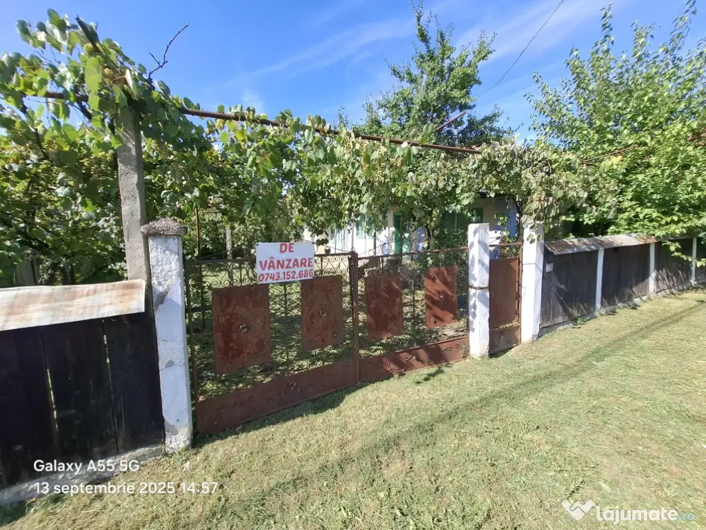 Vând casă batraneasca 