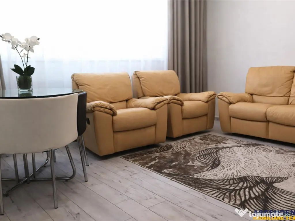 2 apartamente pretabile circuit turistic, Centrul istoric, S 