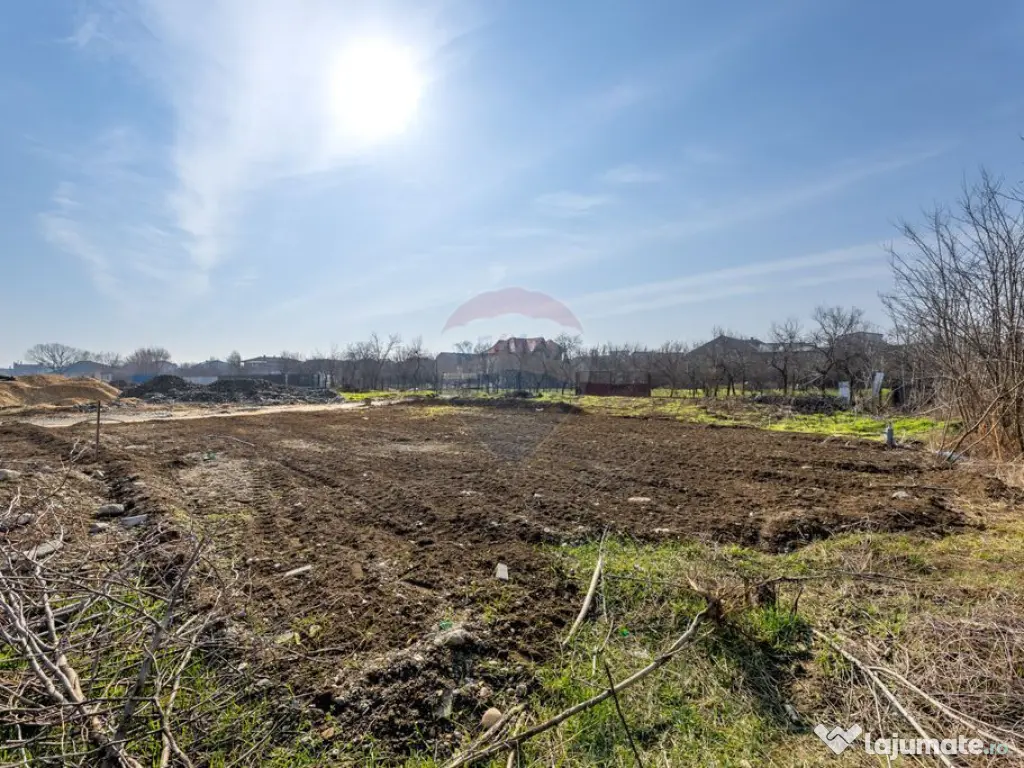 Teren intravilan curti constructii- zona in plina dezvolt... 