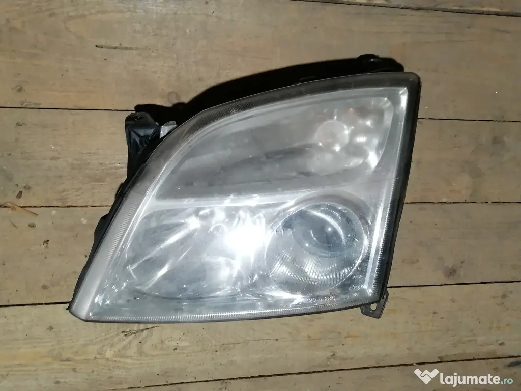 Far Opel Vectra C stanga 