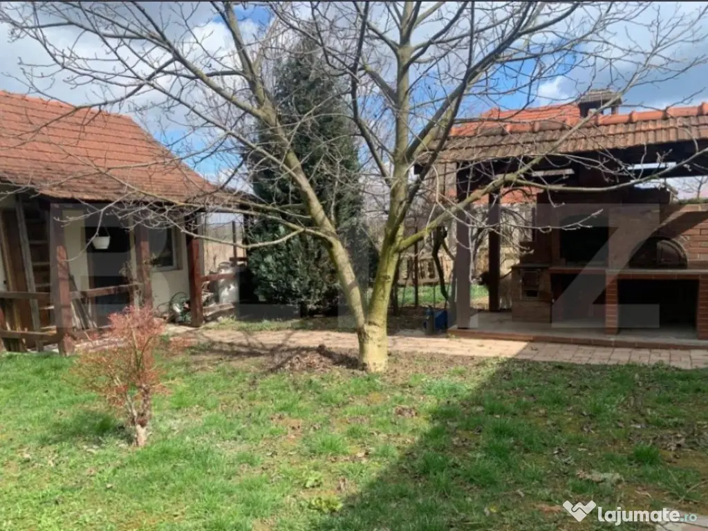 Casa, 3 camere, 693 mp teren, Lazuri 