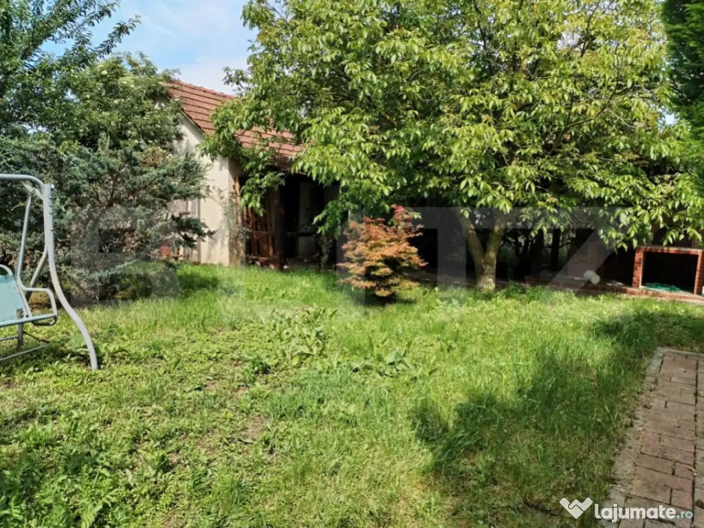 Casa, 3 camere, 693 mp teren, Lazuri 