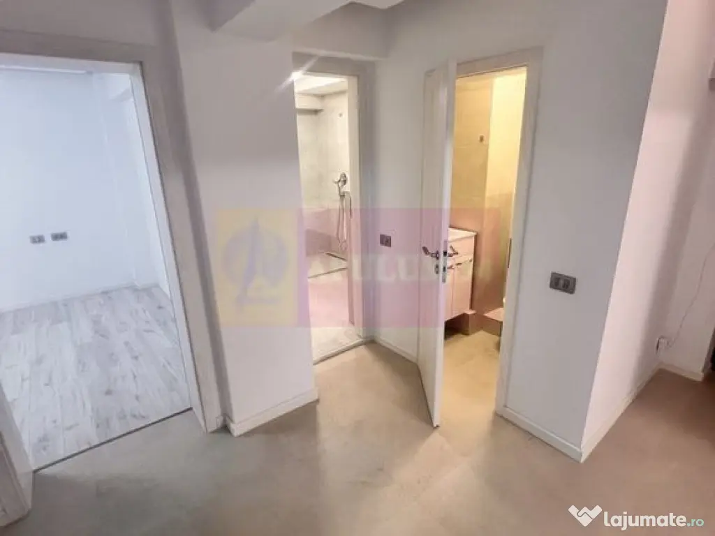 Vanzare apartament 3 camere Decebal, metrou, parking 