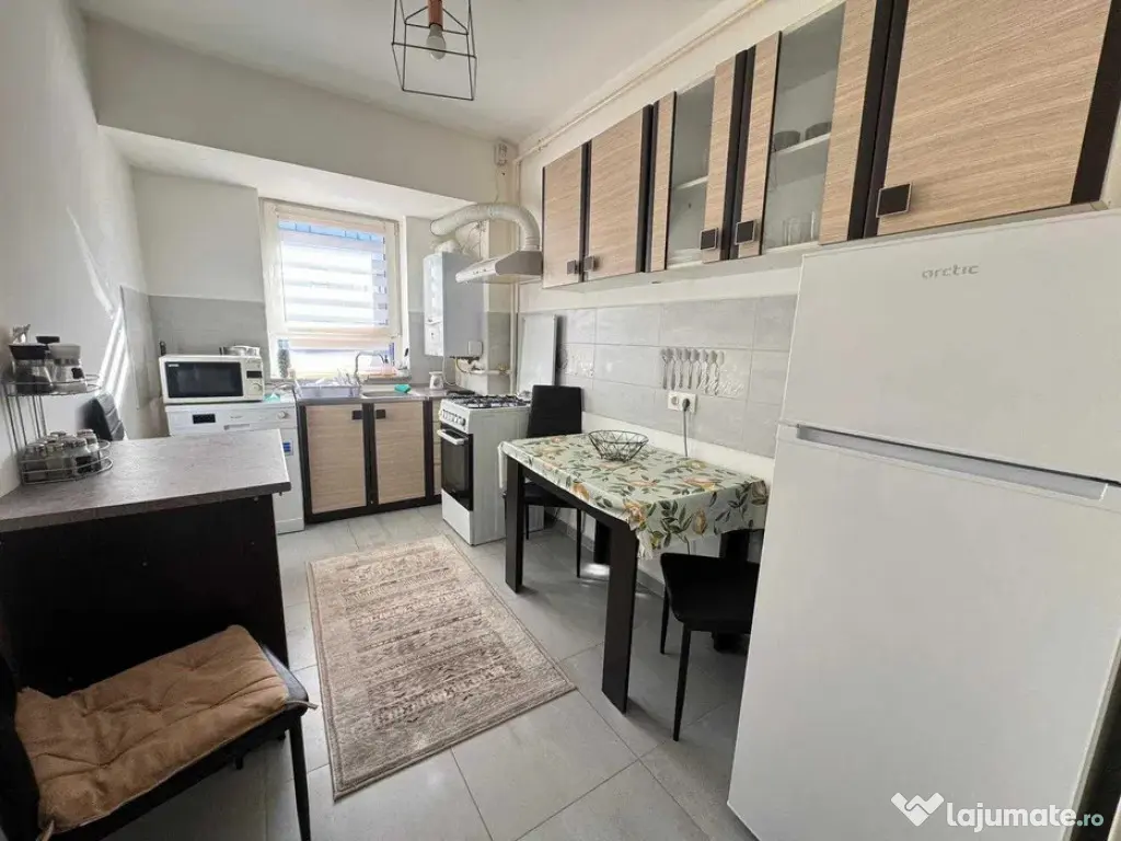 Apartament 2 camere 56 mp decomandat, 2 balcoane, situtat i 