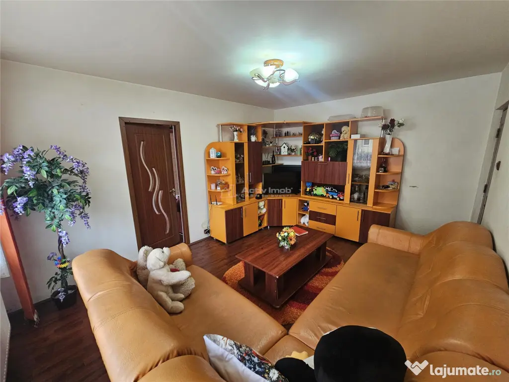 Resita, 2 Cam. Mobilat Utilat, Micro 2 