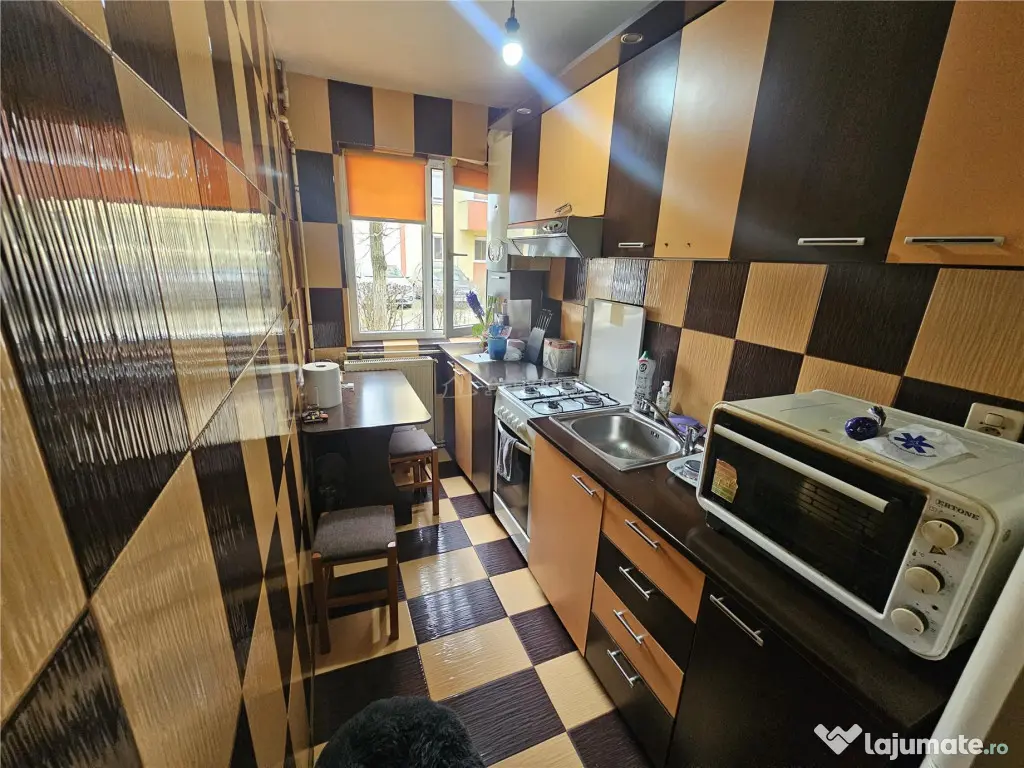 Resita, 2 Cam. Mobilat Utilat, Micro 2 