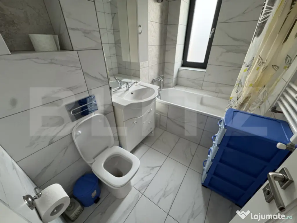 Apartament cu 2 camere, semidecomandat, Păun 