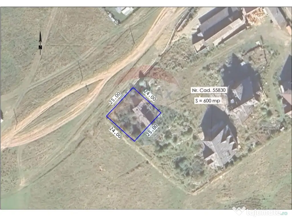 De vânzare - Teren intravilan 600mp în Padiș 