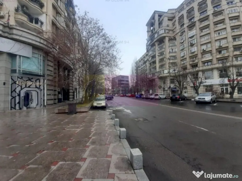 Spațiu zona Bulevardul Unirii - Zepter 