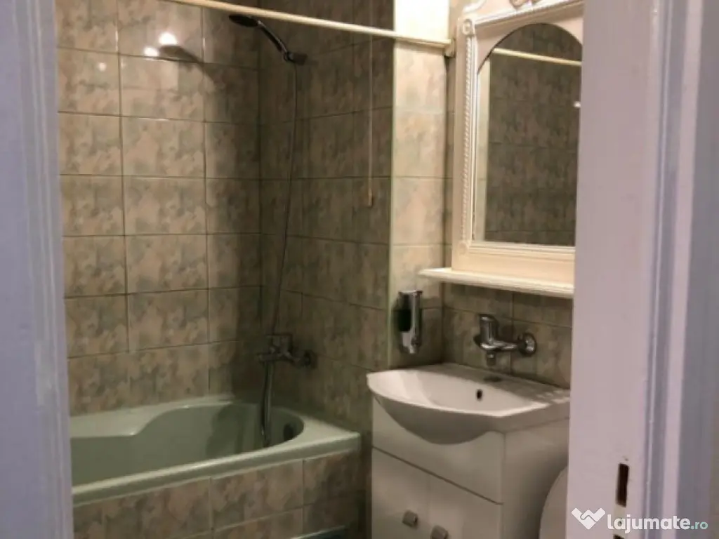 Inchiriere apartament 3 camere - Zona Andrei Muresanu 