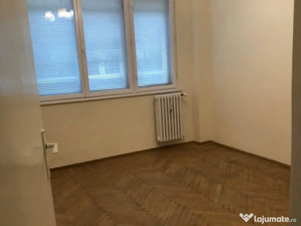 Inchiriere apartament 3 camere - Zona Andrei Muresanu 