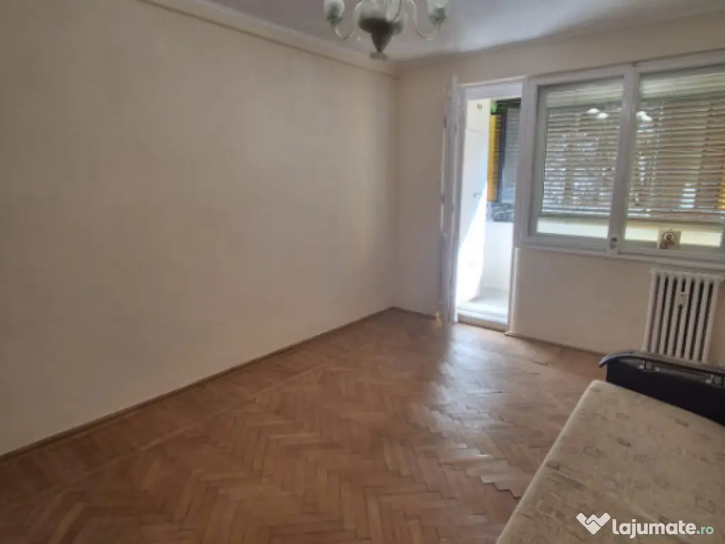 Inchiriere apartament 3 camere - Zona Andrei Muresanu 