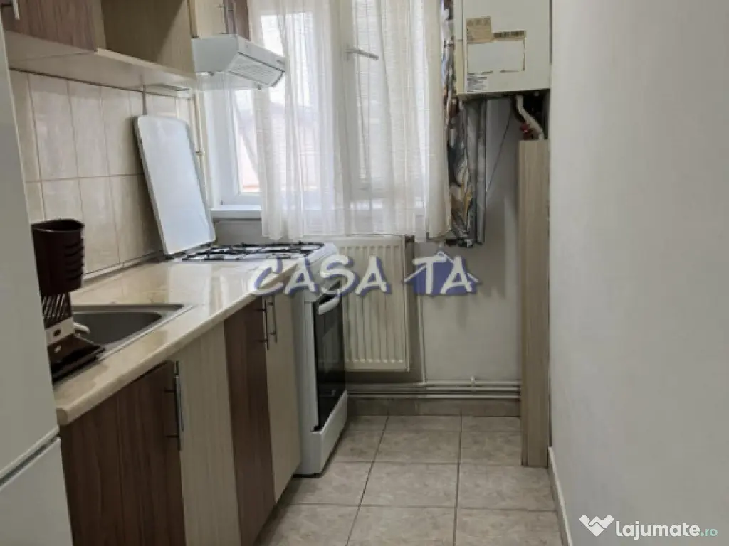 Apartament 3 Camere, Etaj 1, Strada Aleea Plopilor 