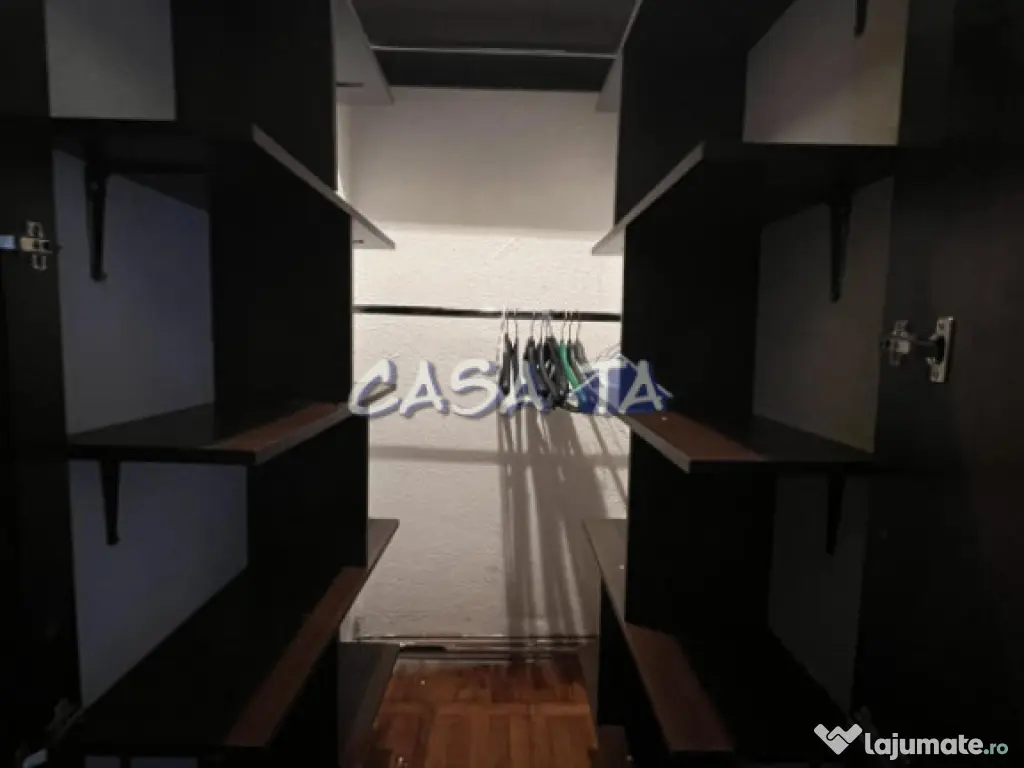 Apartament 3 Camere, Etaj 1, Strada Aleea Plopilor 