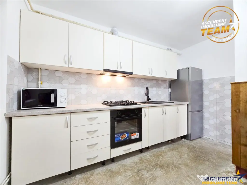 Apartament decomandat, mobilat, utilat, 3 camere, Ciucului,