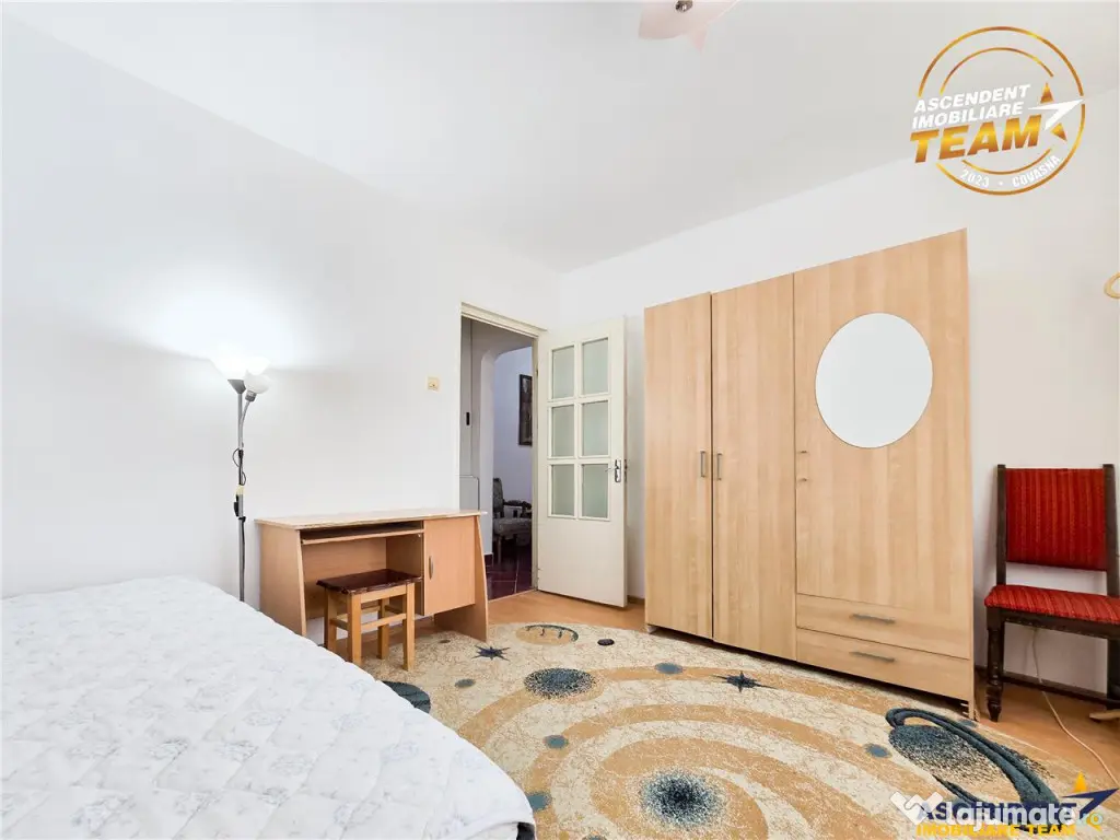 Apartament decomandat, mobilat, utilat, 3 camere, Ciucului,