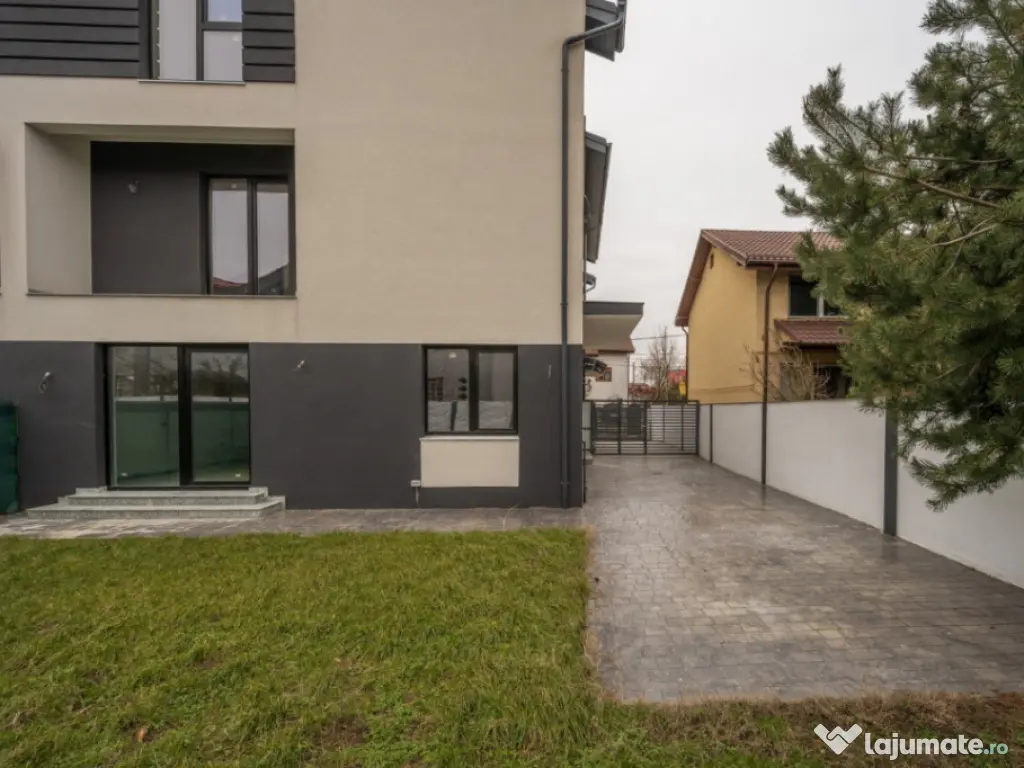 Casa se preda finisata - 4 bai - 3 dormitoare - curte - parc 