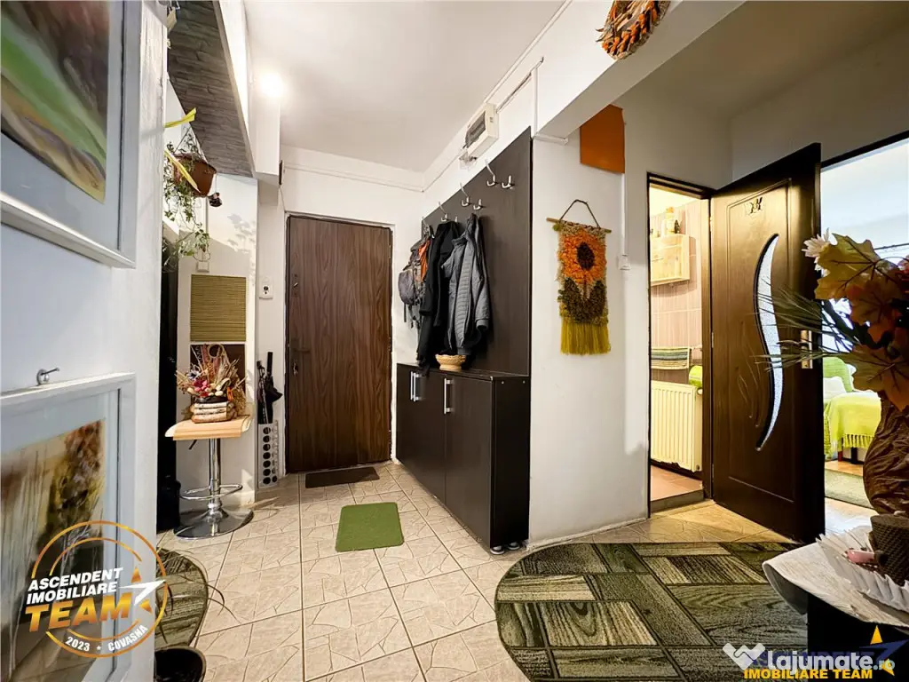 FILMTUR 3D!! Apartament cu 3 camere luminos, loc parcare, zo