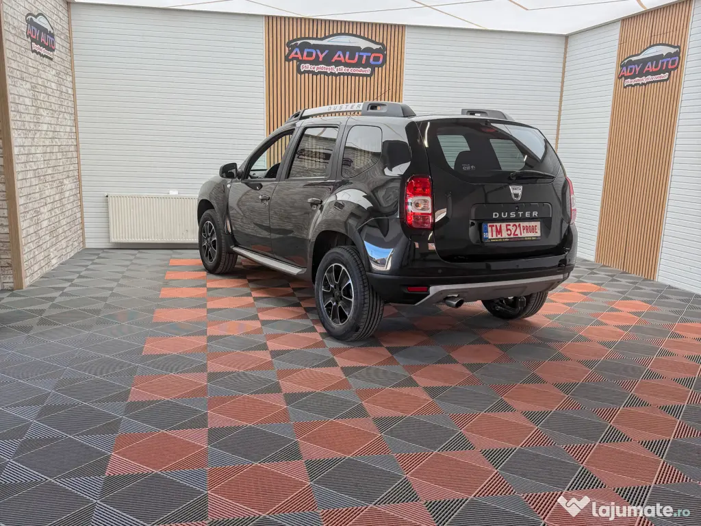 Dacia Duster . Benzina . 4x4 la Buton . Garantie 12 luni . Buy-Back . Livrare 