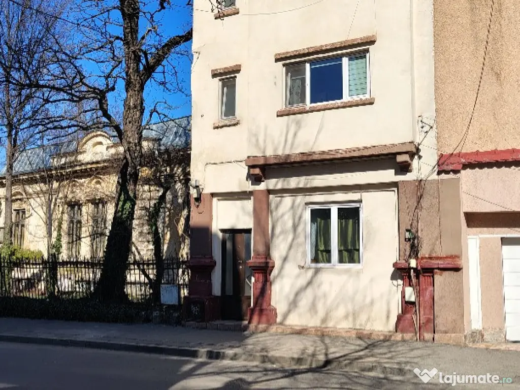 Apartament 5 camere in vila interbelica Victoriei
