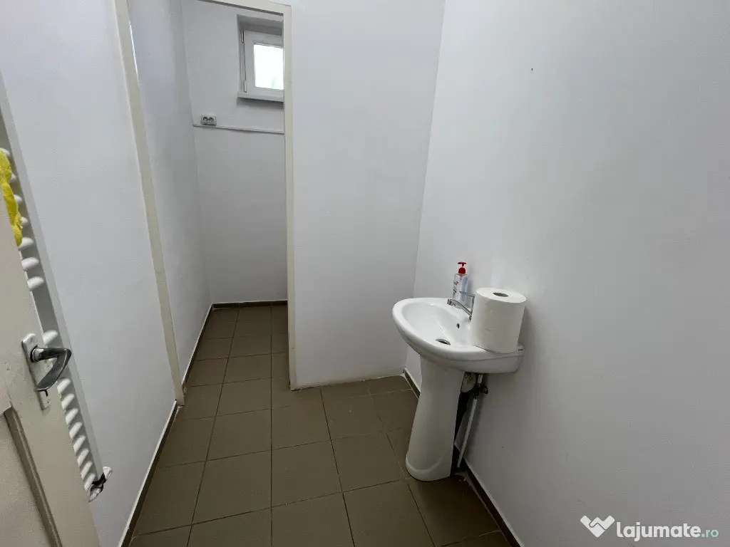 INCHIRIEZ spatiu birou ,20 mp, zona Turnisor (Autogarii Atlassib) 