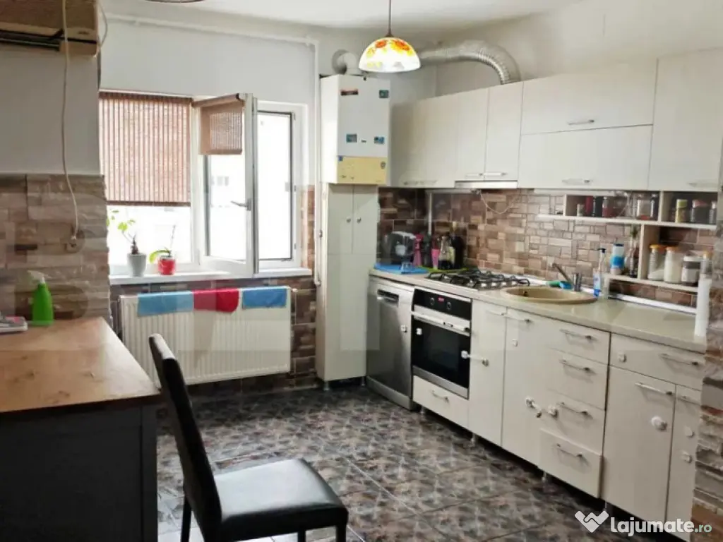 Apartament cu 3 camere, decomandate | 73 mp utili | aproape