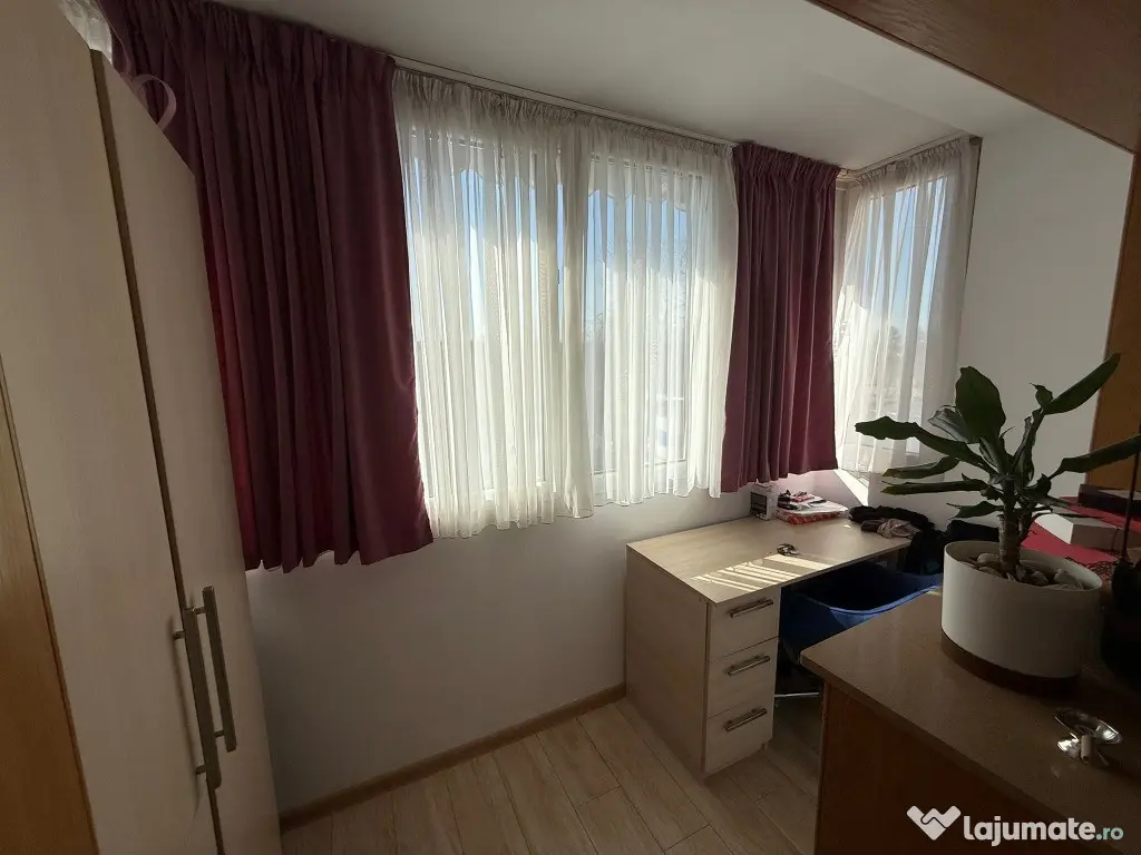 Apartament 2 camere de vânzare Zona Democrației Lupeni - Ploiești 