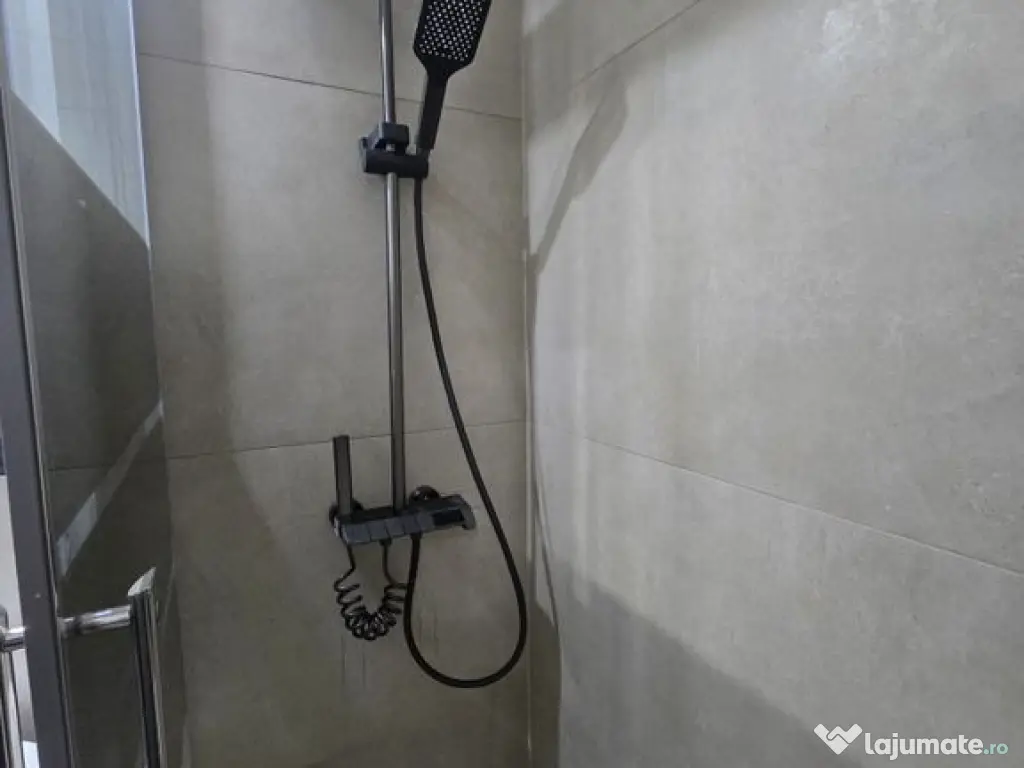 3 camere, Liceul Decebal, renovat. 