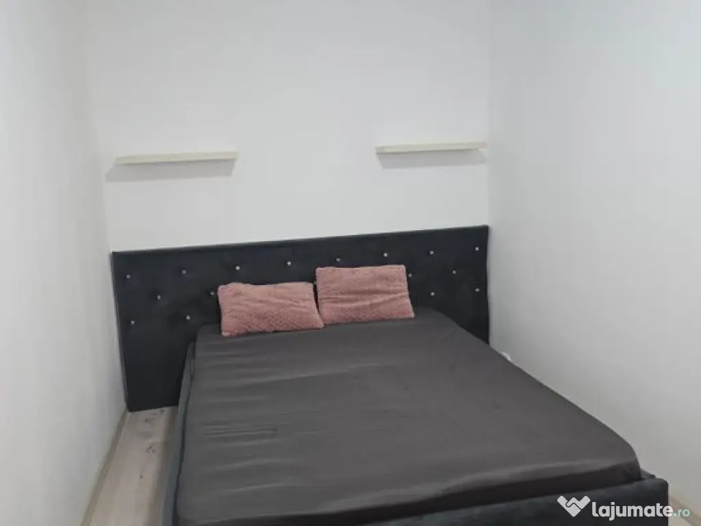 3 camere, Liceul Decebal, renovat. 