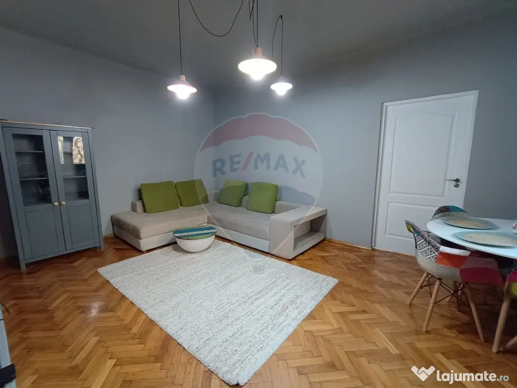 Apartament 2 camere, zona Teatrul de Stat, cu parcare pro... 