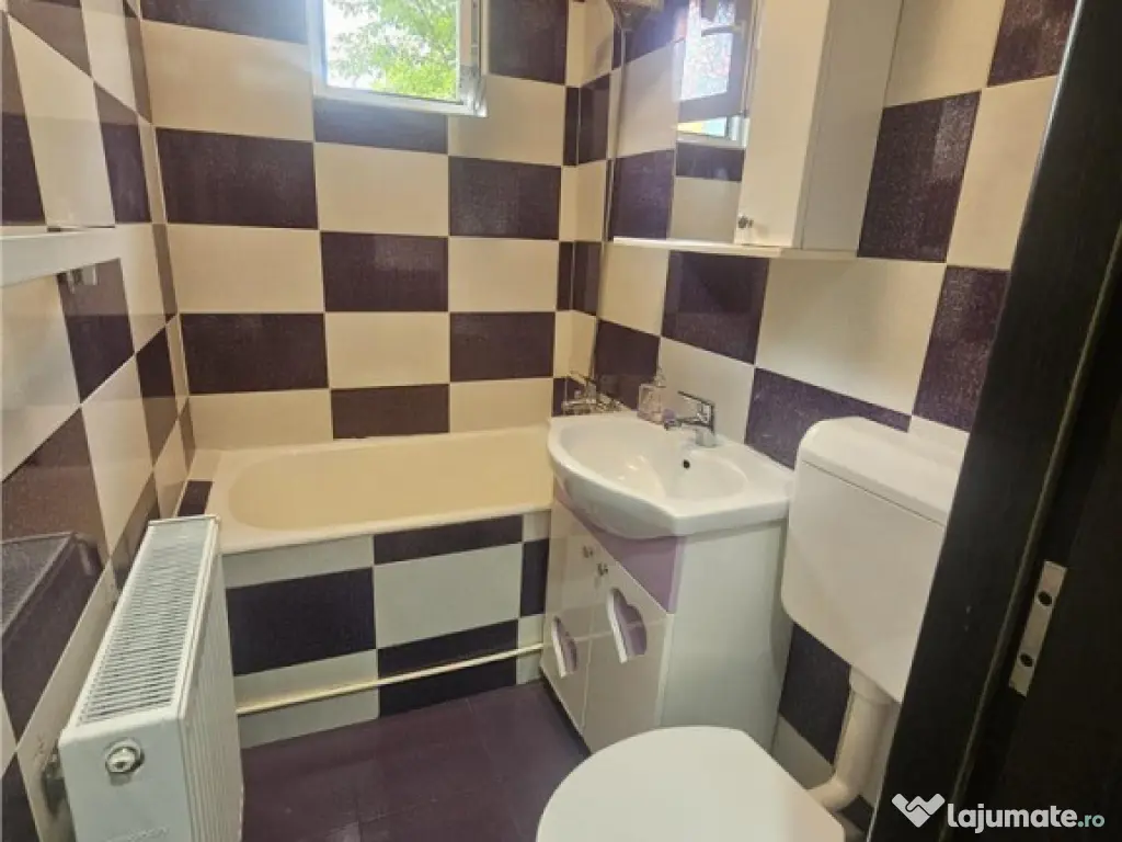 Apartament 2 camere Florilor cu parcare 