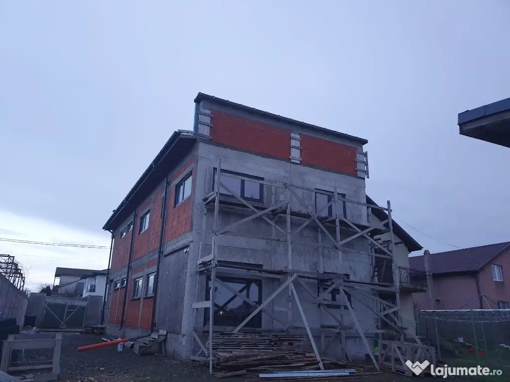 Vila P+1E de vanzare in Agigea cartierul nou 