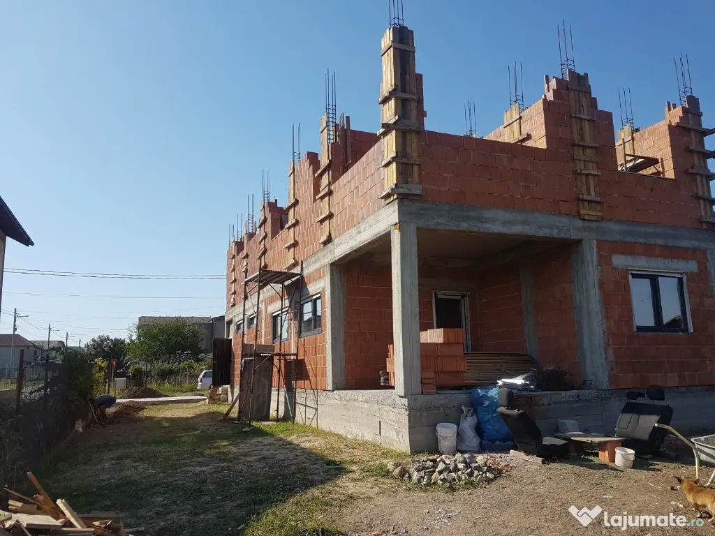 Vila P+1E de vanzare in Agigea cartierul nou 