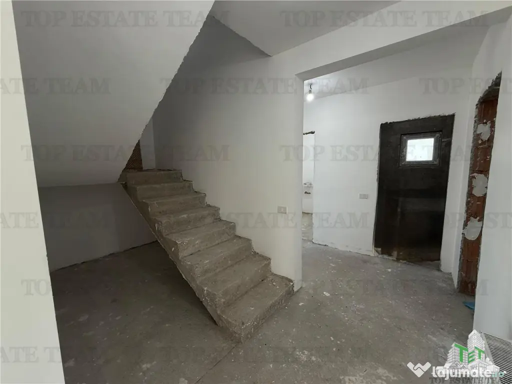 Casa individuala tip P 1 Pod cu 128 mp utili si 500mp de cur 