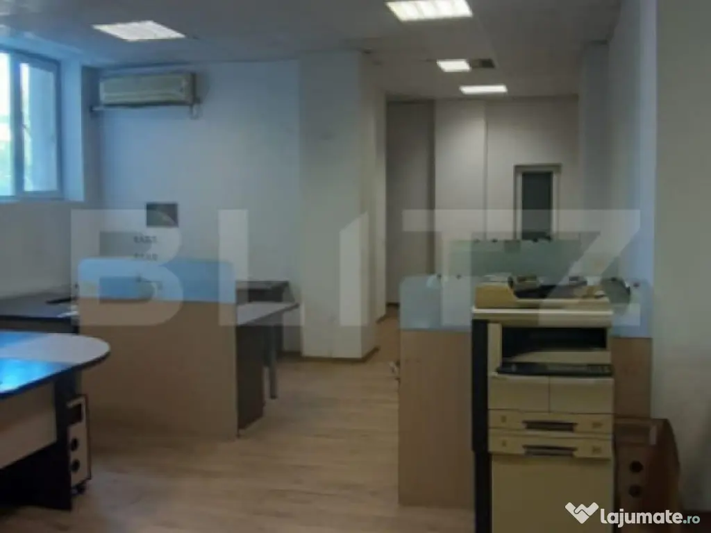 Spatiu prestari servicii, parter, strada principala, 220 mp 