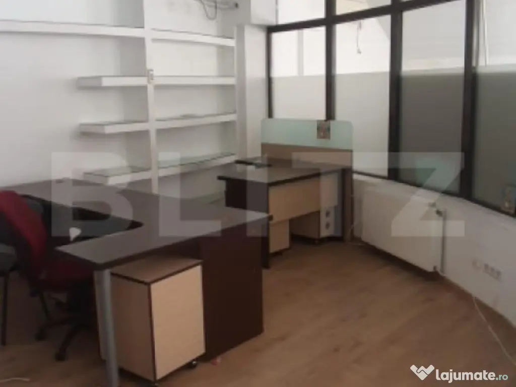 Spatiu prestari servicii, parter, strada principala, 220 mp 