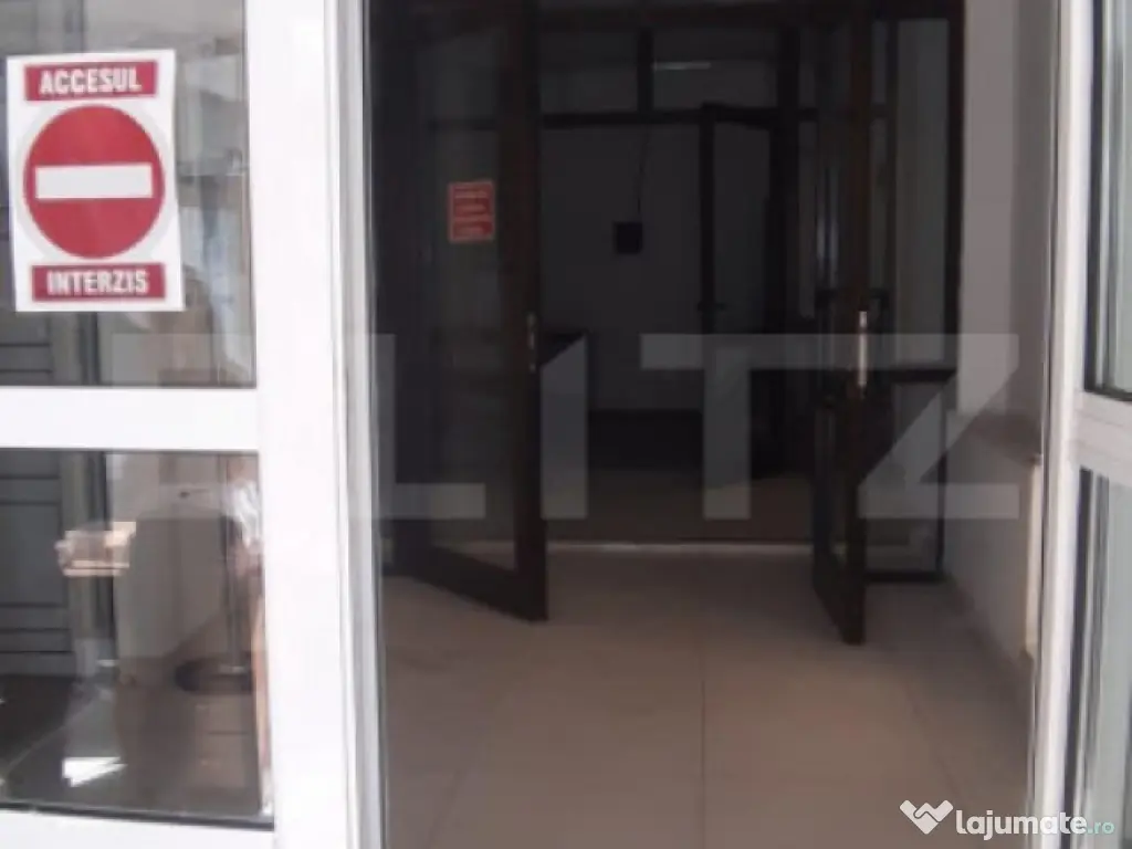 Spatiu prestari servicii, parter, strada principala, 220 mp 