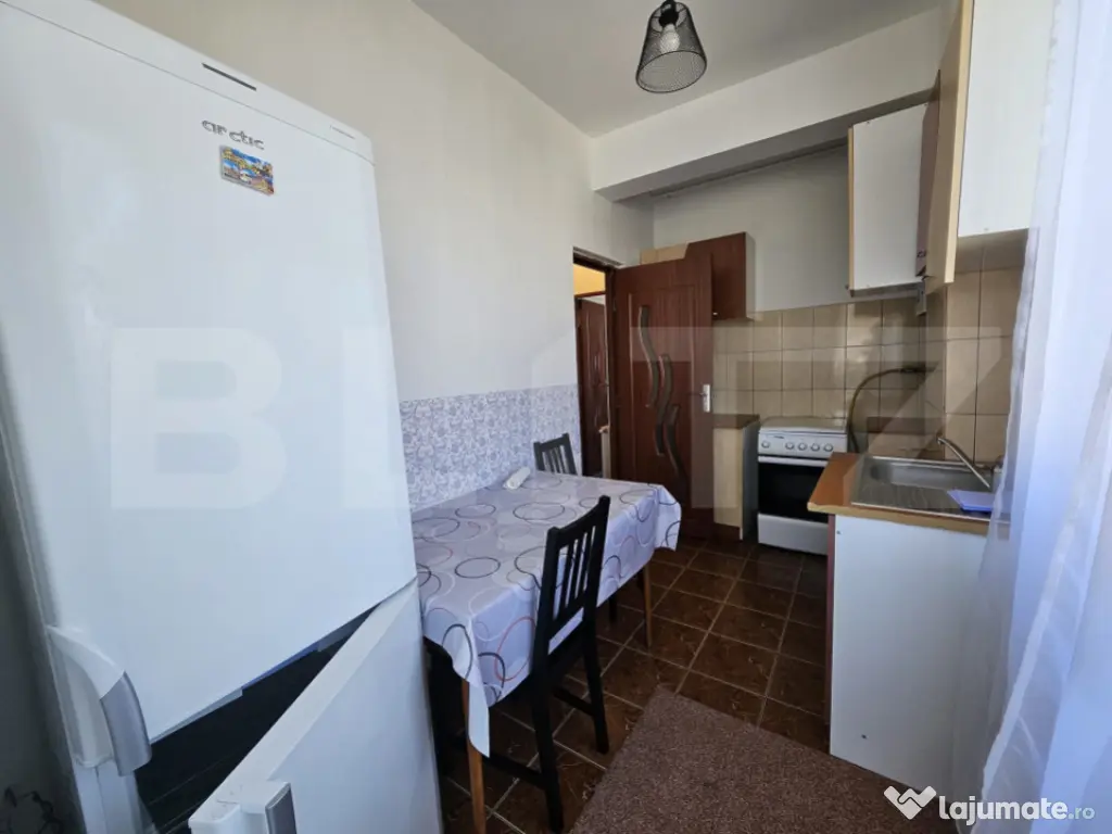 Apartament decomandat 43 mp utili, zona primariei 