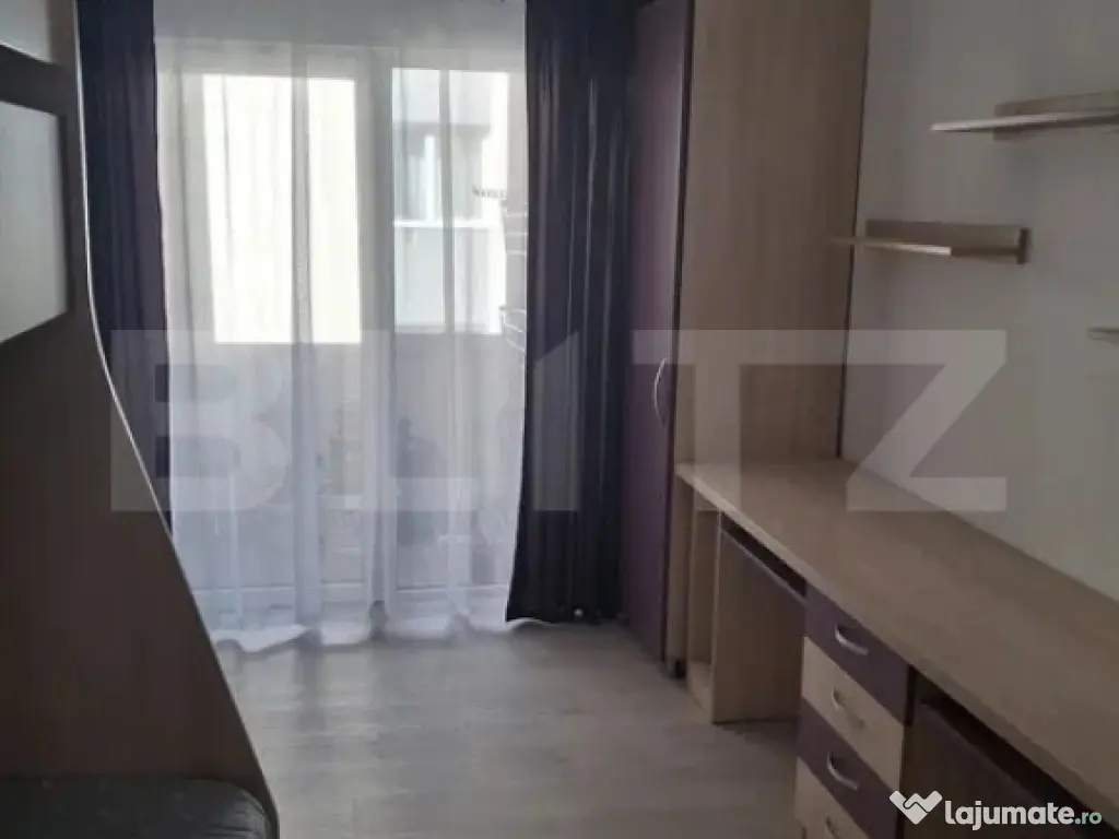 Apartament 3 camere, 60 mp, parcare, zona Sesul de Sus 